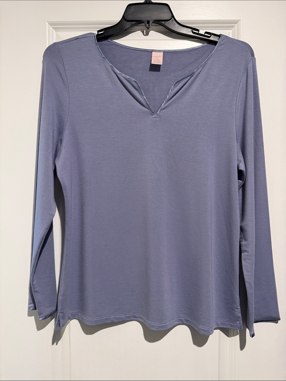 Donna Karan Slate Blue Long-Sleeve V-Notch Tee